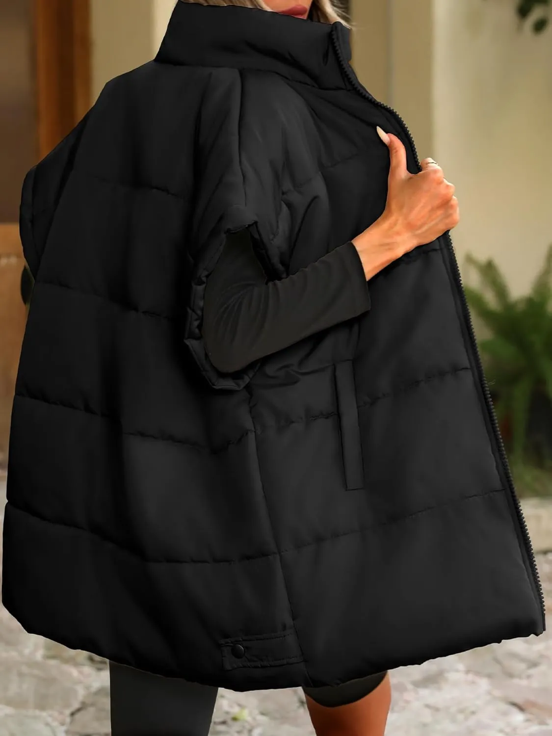 ELLEVEN Women's Oversized Puffer Vest - Quilted Stand Collar Sleeveless Vest with Pockets