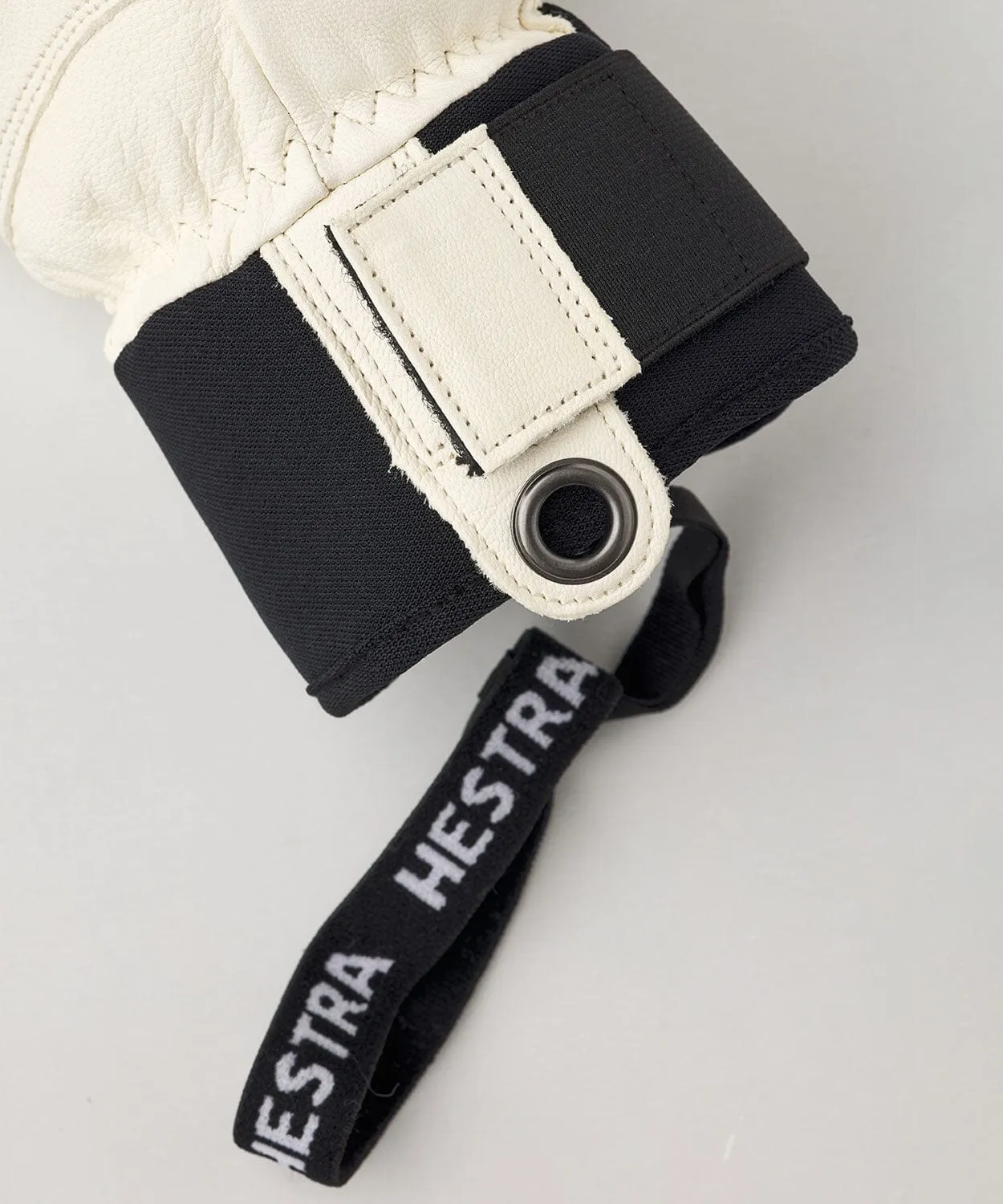 Leather Fall Line Mitten