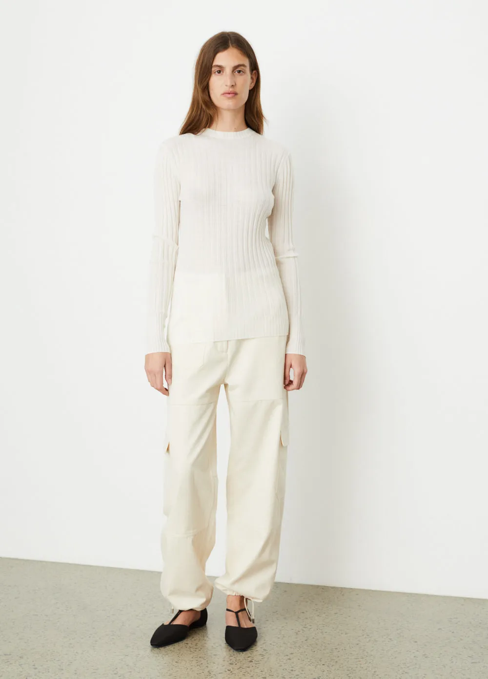 Round Neck Ribbed Wool Knit