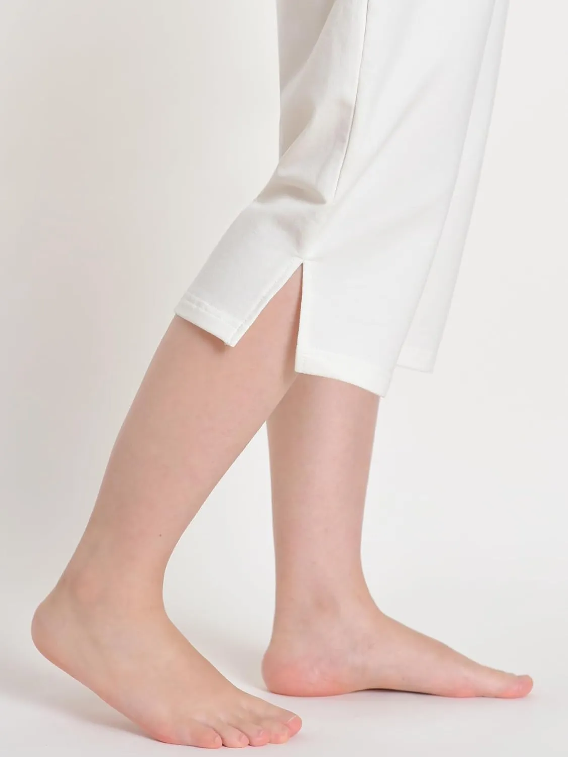 Weintee Women's Petite Cotton Capris with Pockets